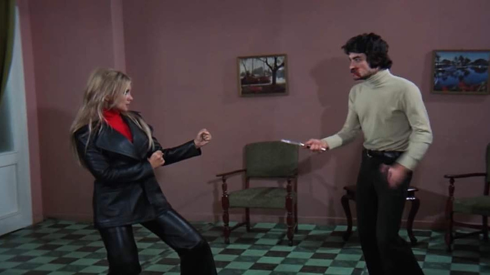 Bülent Kayabaş y Filiz Akın en karate-girl