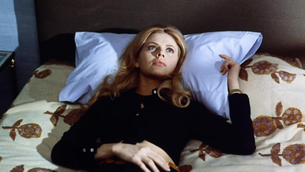 Britt Ekland en diabolica-malicia