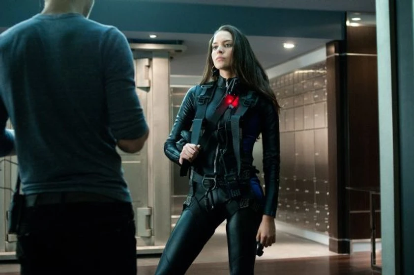 Genesis Rodriguez en al-borde-del-abismo
