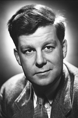 picture of actor Richard Pearson