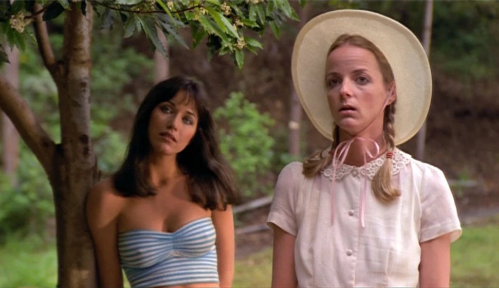 Tanya Roberts y Jocelyn Jones en trampa-para-turistas