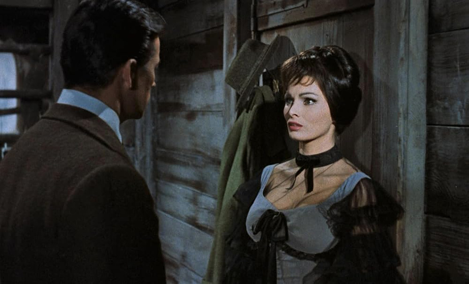 Scilla Gabel en el-molino-de-las-mujeres-de-piedra