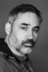 photo of person Alex Garland