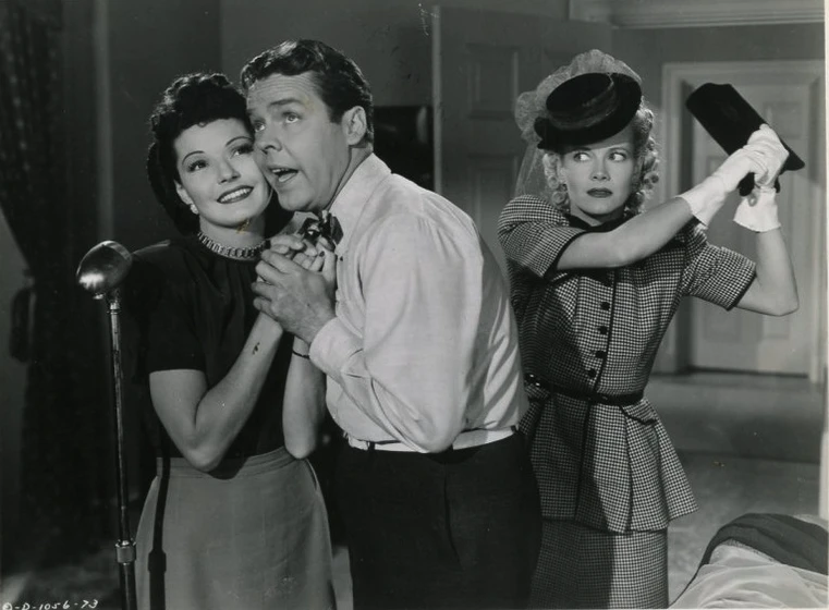 Arthur Lake, Marjorie Weaver y Penny Singleton en leave-it-to-blondie