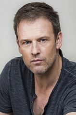 photo of person Roy Snow