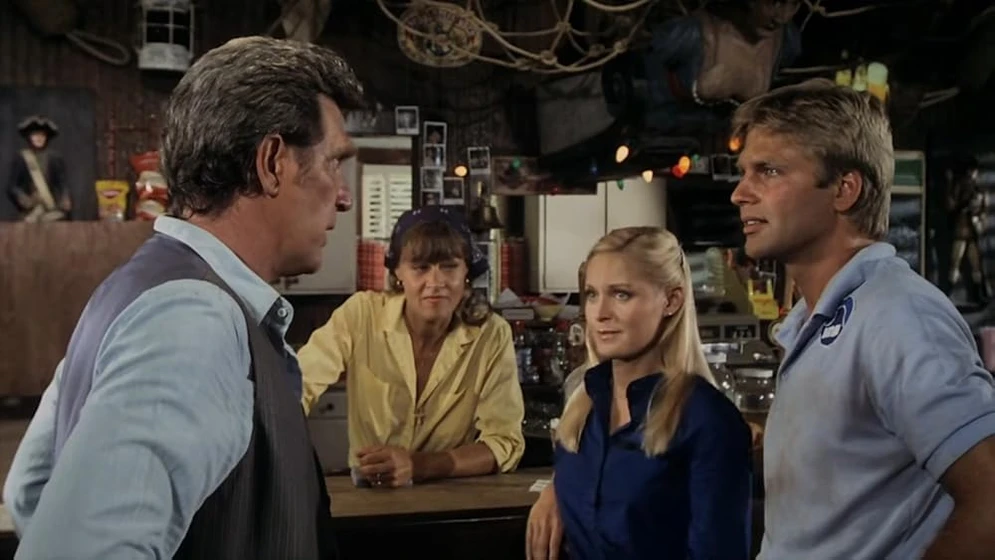 Nita Talbot, Robert Lansing, Steve Hanks y Jo McDonnell en la-garra