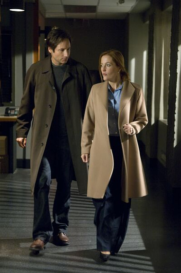 David Duchovny y Gillian Anderson en X-Files. Creer es la Clave