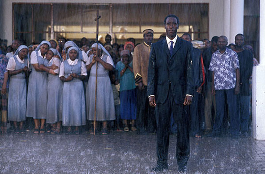 Don Cheadle en Hotel Rwanda