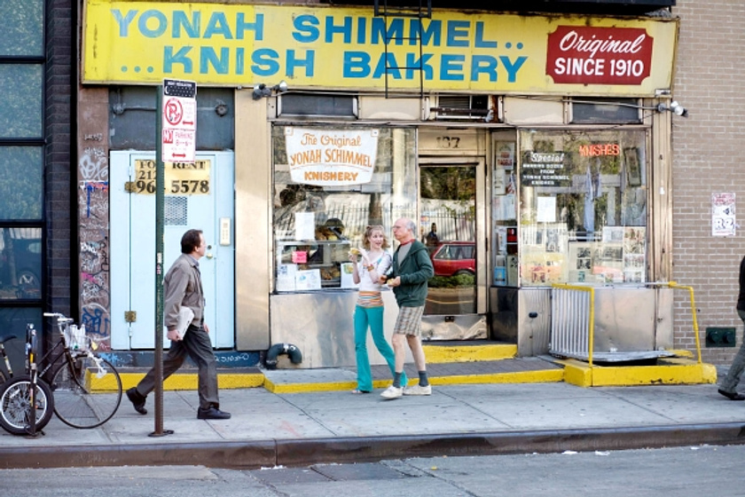 Evan Rachel Wood y Larry David en Si la cosa funciona