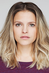 picture of actor Sarah-Jeanne Labrosse