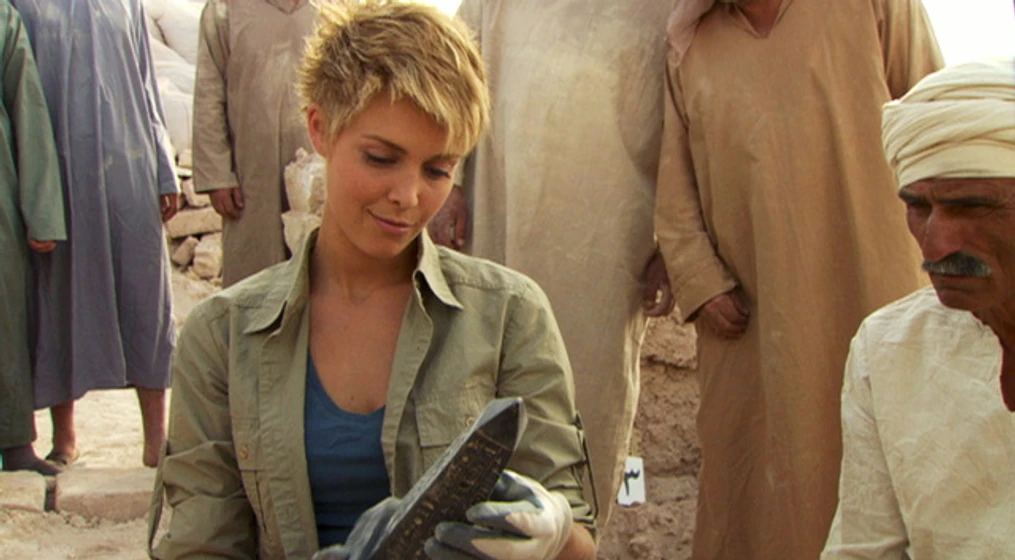 Joanne Kelly en jack-hunter-y-la-busqueda-de-la-tumba-de-akhenaten