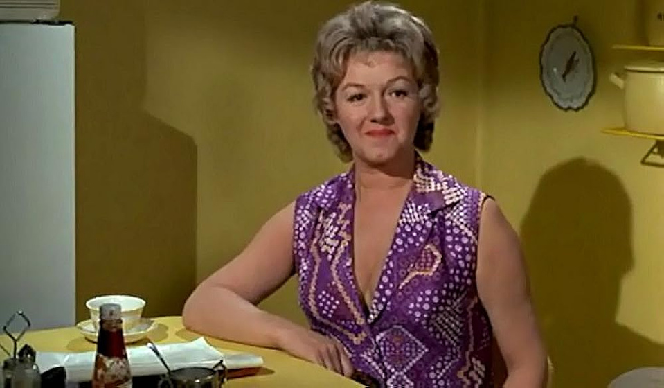 Joan Sims en hagalo-a-su-manera