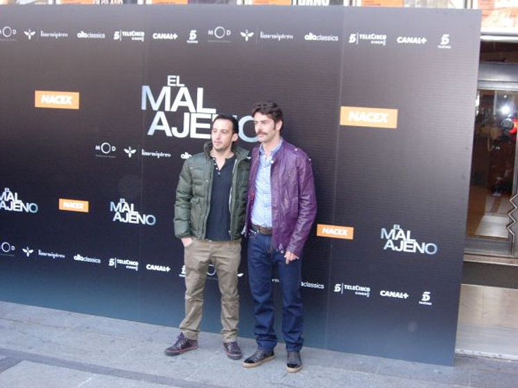 Eduardo Noriega [II] y Alejandro Amenábar en El Mal ajeno (Photocall en Madrid. Marzo 2010)