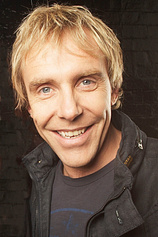 picture of actor Wayne Hope