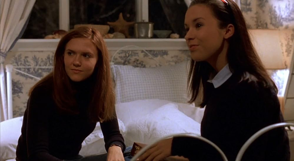 Dominique Swain y Lacey Chabert en tart-quiero-probarlo