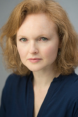 picture of actor Emma Davies