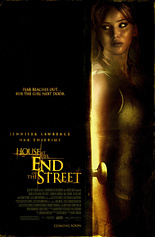 poster of movie La Casa al final de la calle