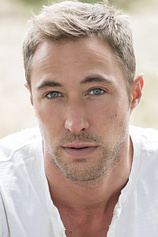 picture of actor Kyle Lowder