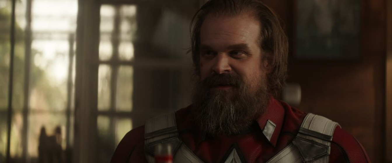 David Harbour en Viuda Negra