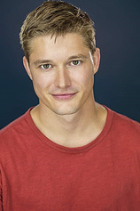 picture of actor Jordan Leer