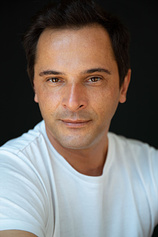 picture of actor Pedro Almendra