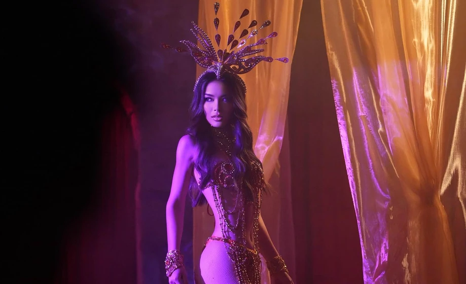 Pear Chiravara en strictly-confidential