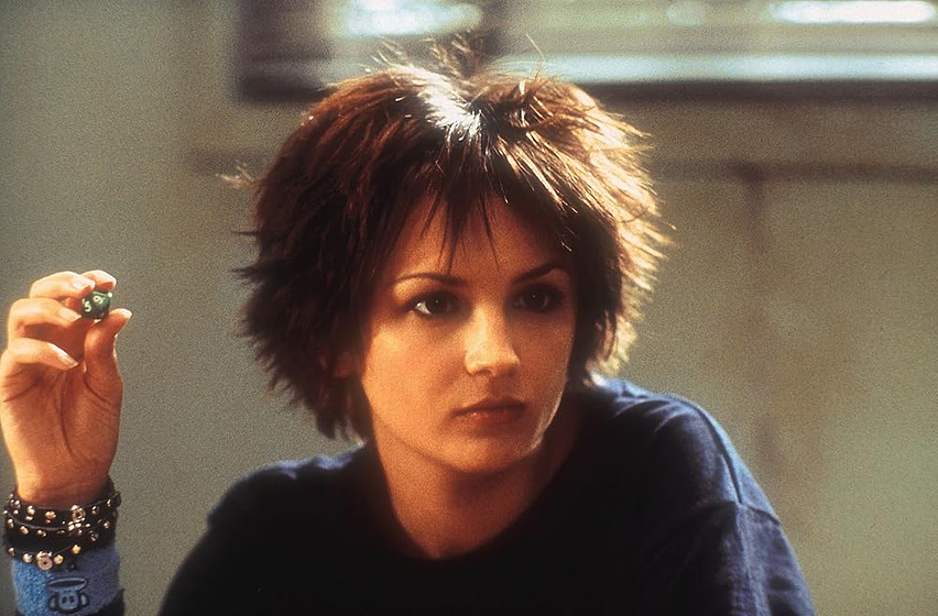 Rachael Leigh Cook en Esto no es un Atraco