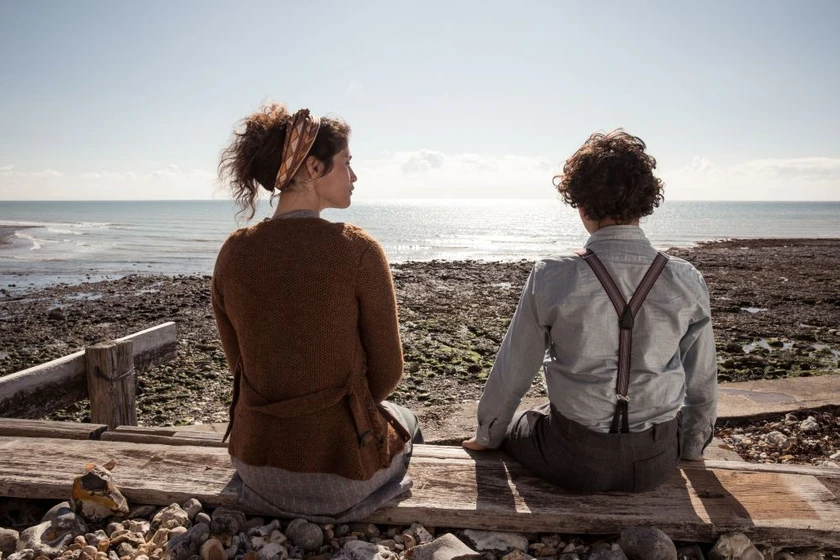 Gemma Arterton en en-busca-de-summerland