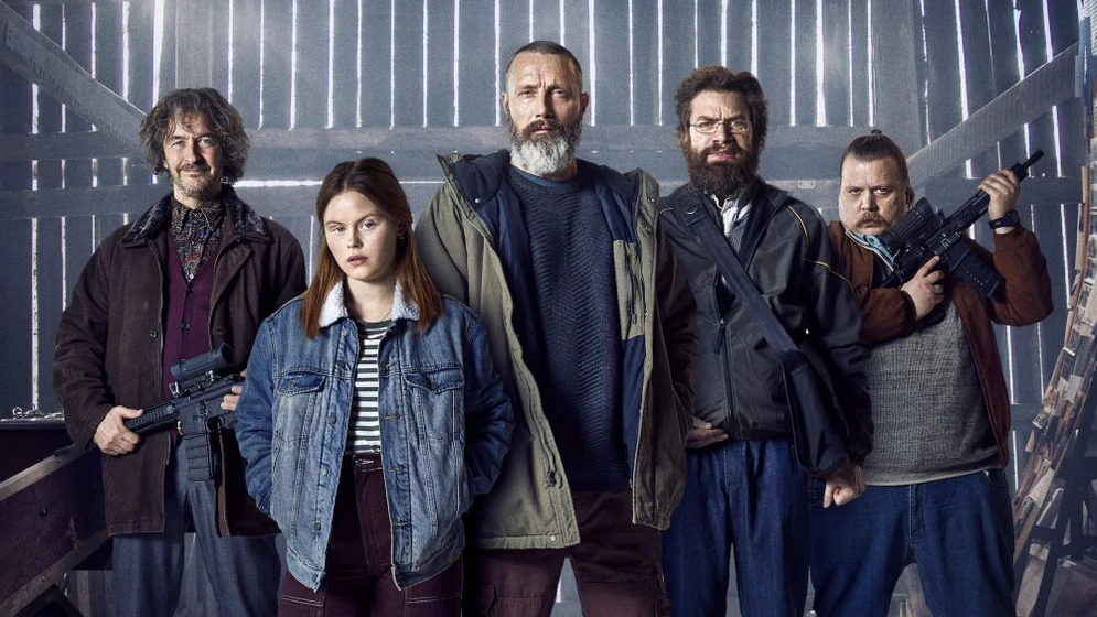 Mads Mikkelsen, Nikolaj Lie Kaas, Lars Brygmann, Nicolas Bro y Andrea Heick Gadeberg en jinetes-de-la-justicia