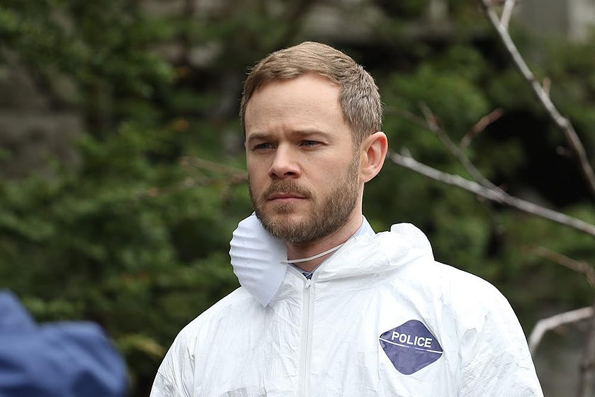 Aaron Ashmore en prueba-oculta