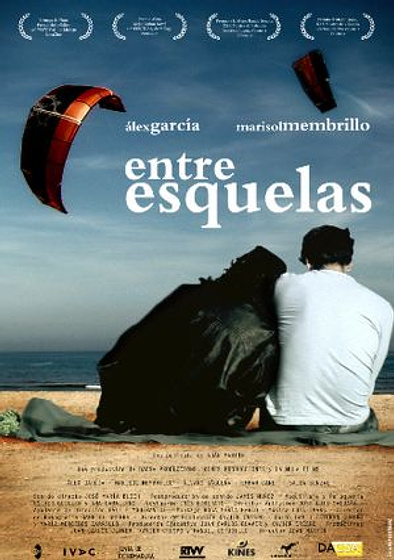 Imagen de Entre esquelas (Cartel)