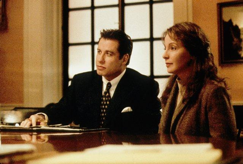 John Travolta y Kathleen Quinlan en Acción Civil