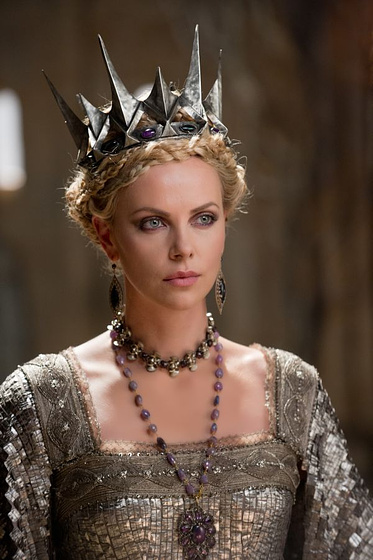 Charlize Theron en Blancanieves y la leyenda del cazador