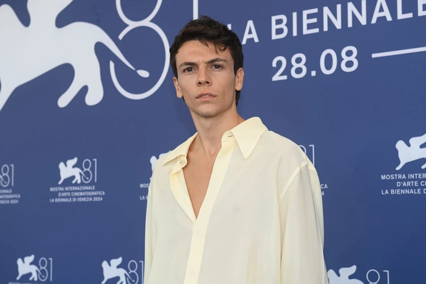 Francesco Gheghi en familia-c4f23e4e-c900-446a-9ddf-7a507e16eab7 (Festival de Venezia. Septiembre 2024)