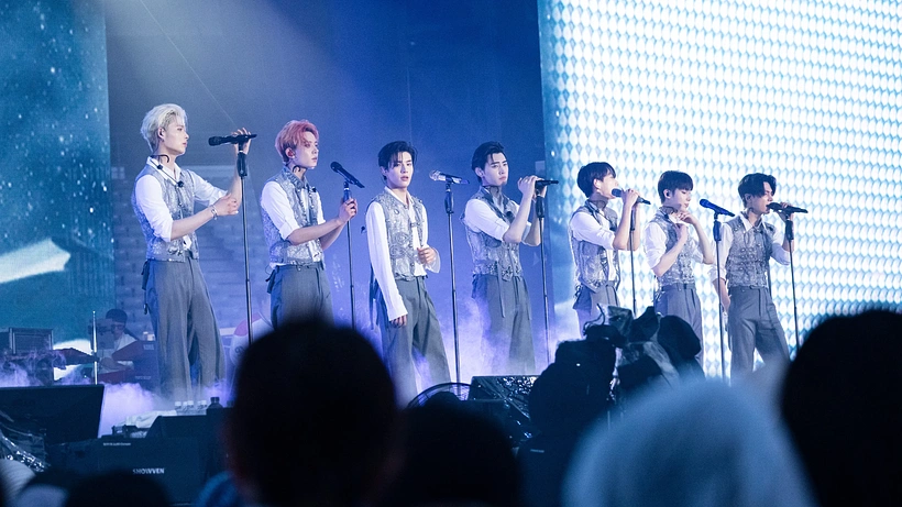 Imagen de Enhypen [Walk the Line summer edition] in Cinemas