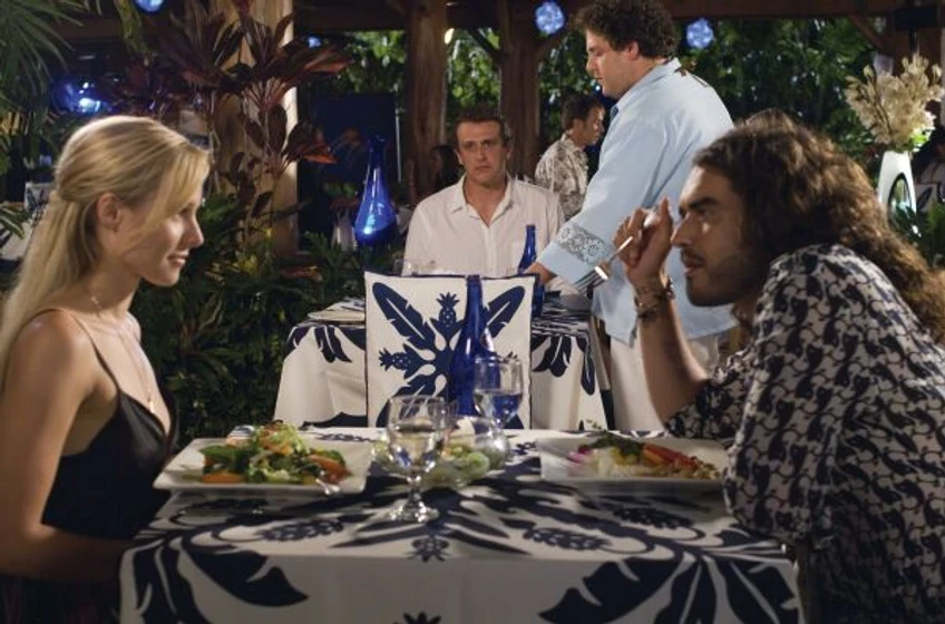 Kristen Bell, Jason Segel y Russell Brand en paso-de-ti