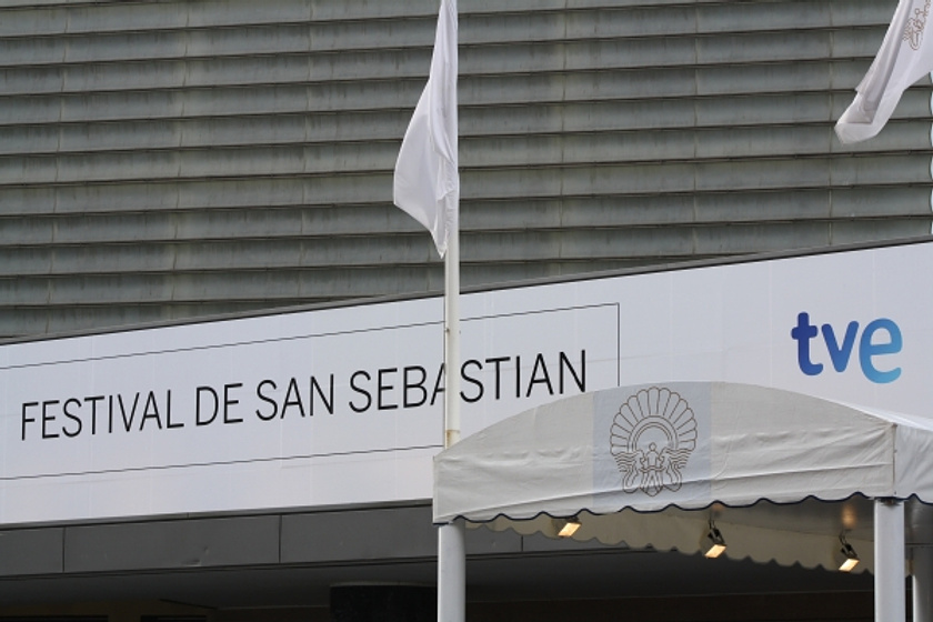 Imagen de Tonto quien lo lea (Kursaal)