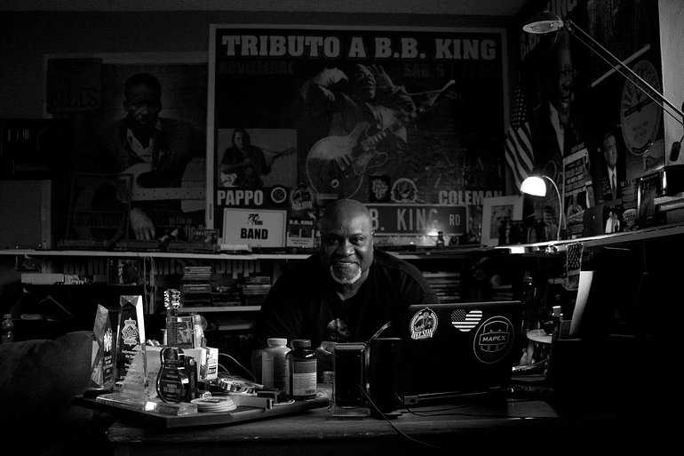 Imagen de Algo ha cambiado: Un Viaje Quijotesco al blues local