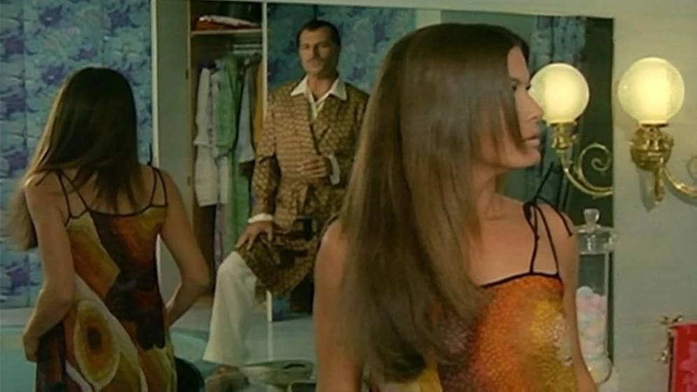Gabriele Ferzetti y Marisa Mell en alta-tension-1972