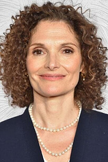 photo of person Mary Elizabeth Mastrantonio