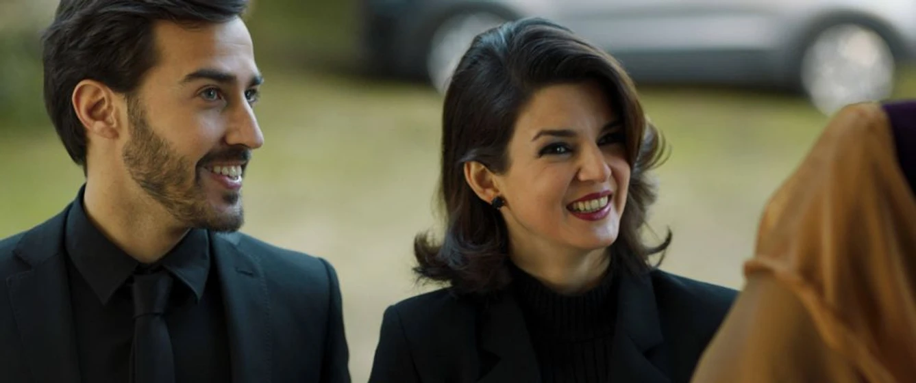 Clara Lago y Nicolás Francella en el-cuento-de-las-comadrejas