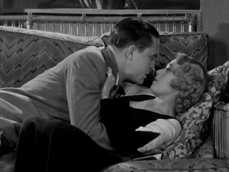 Joan Blondell y Chester Morris en blondie-johnson