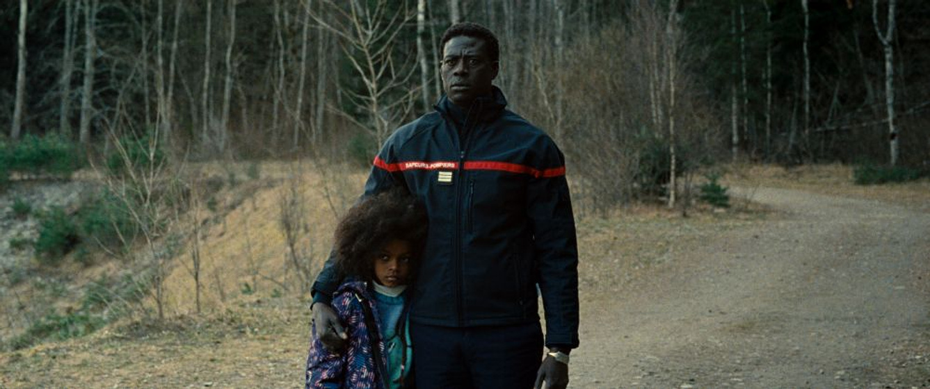 Moustapha Mbengue y Sally Dramé en Los Cinco Diablos
