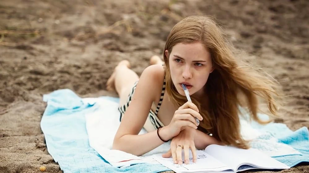Willa Fitzgerald en beach-house-2017