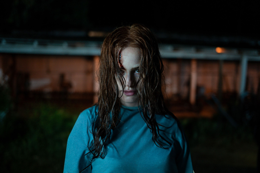 Madelaine Petsch en Strangers: Capítulo 2