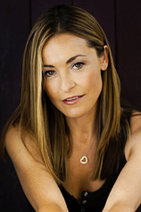 photo of person Amanda Donohoe