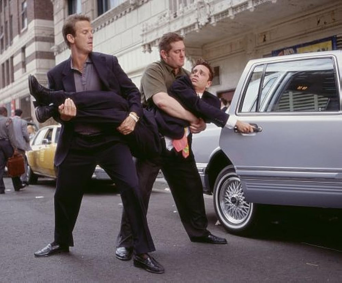 Chris Penn, Peter Berg y Chris Kattan en corky-romano