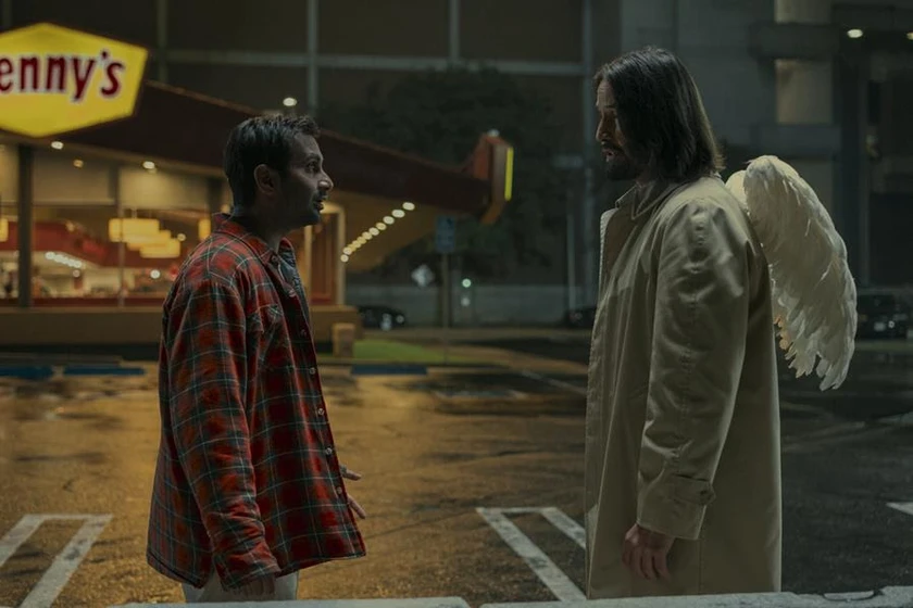 Keanu Reeves y Aziz Ansari en movida-celestial