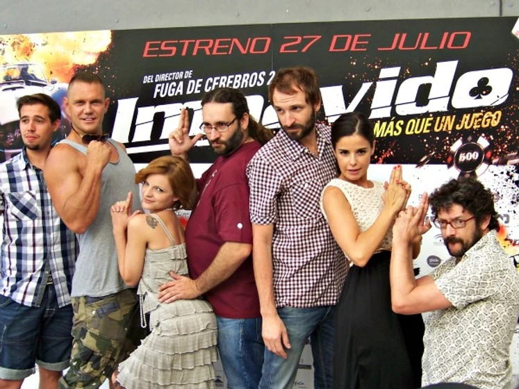 Julián Villagrán, Manolo Solo, Nacho Vidal, Carolina Bona, Marta Torné, Carlos Therón y Selu Nieto en impavido (Photocall Madrid 24/07/2012)