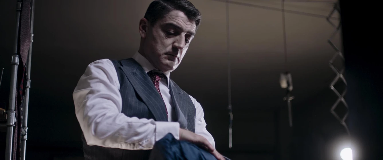 Dimitris Imellos en tailor-el-sastre